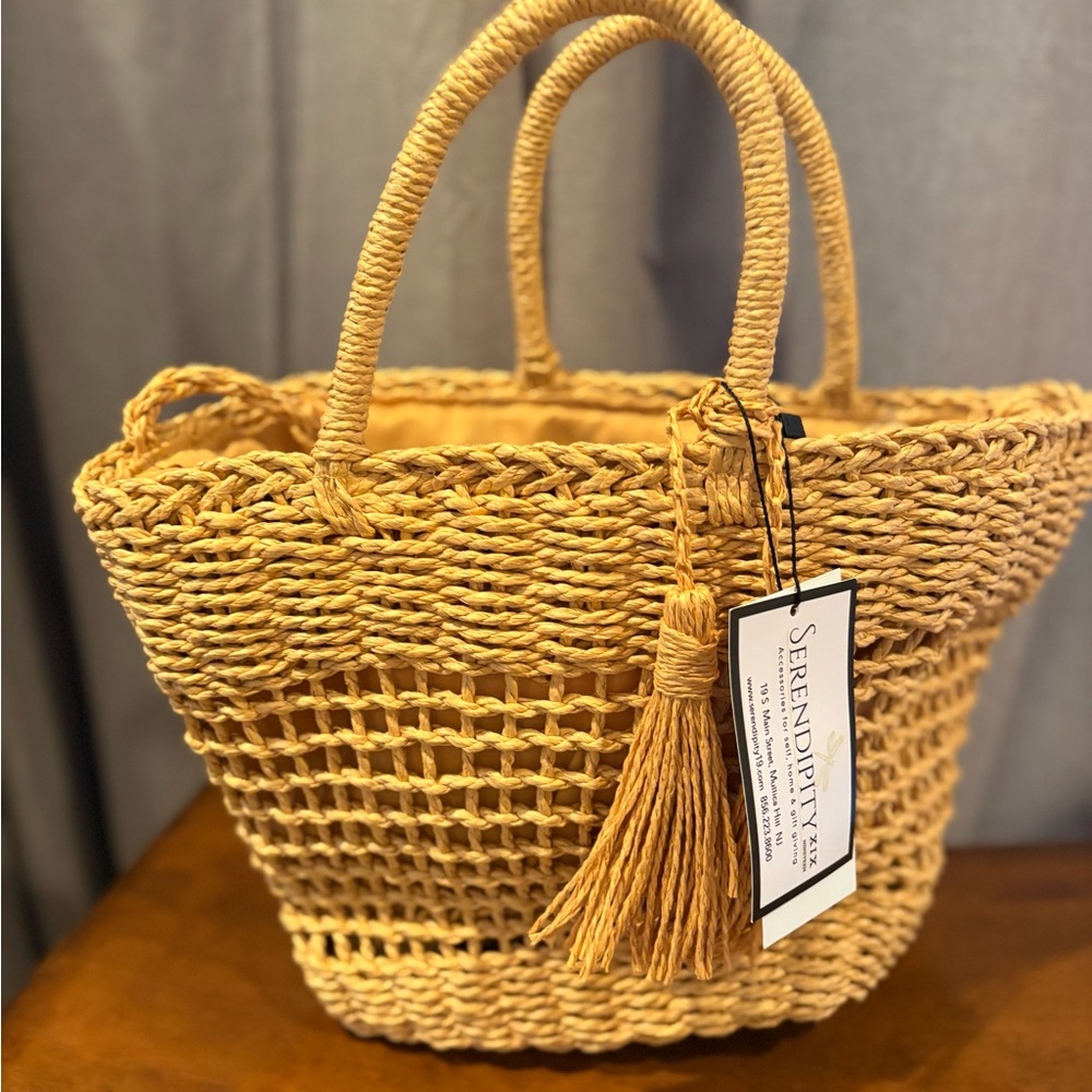 NWT Serendipity Straw  Woven  Tote Bag